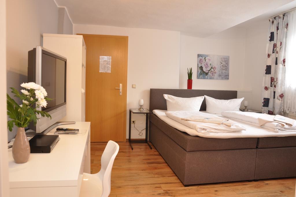 Hotel Wolke Meiningen Habitación foto